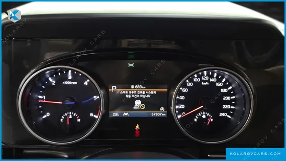 KIA CARNIVAL DIESEL 9-SEATER PRESTIGE