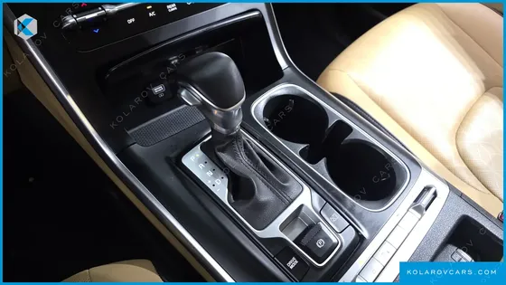 KIA CARNIVAL DIESEL 9-SEATER PRESTIGE