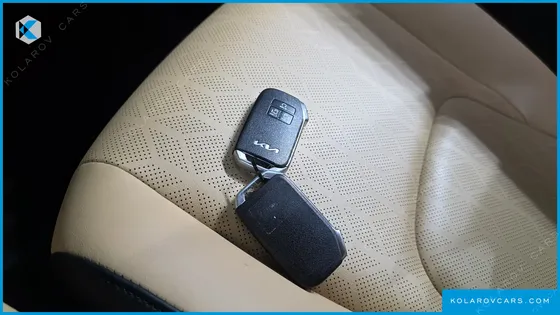 KIA CARNIVAL DIESEL 9-SEATER PRESTIGE