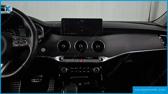 KIA STINGER 2.5 PLATINUM