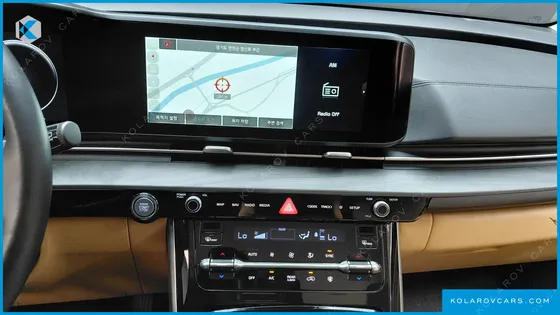 KIA CARNIVAL GASOLINE 9-SEATER NOBLESSE