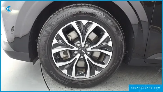 KIA CARNIVAL DIESEL 9-SEATER PRESTIGE