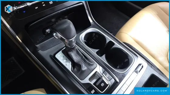 KIA CARNIVAL DIESEL 9-SEATER PRESTIGE