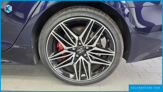 KIA STINGER 2.5 AWD MASTERS