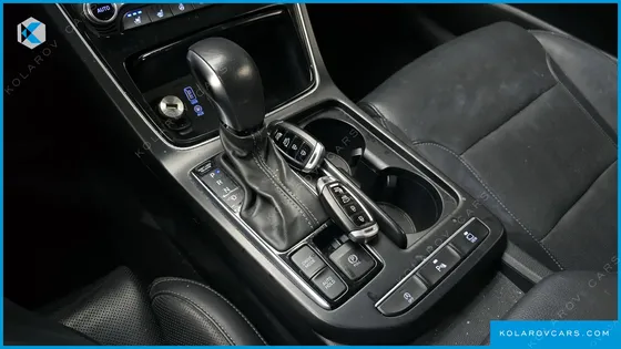 HYUNDAI GRANDEUR 2.2 DIESEL PREMIUM