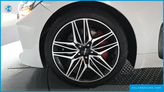 KIA STINGER 2.5 MASTERS