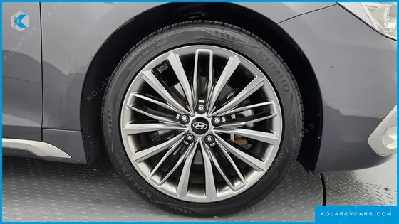 HYUNDAI GRANDEUR 2.4 PREMIUM