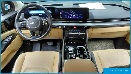 KIA CARNIVAL DIESEL 9-SEATER NOBLESSE