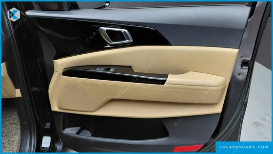 KIA CARNIVAL DIESEL 9-SEATER NOBLESSE
