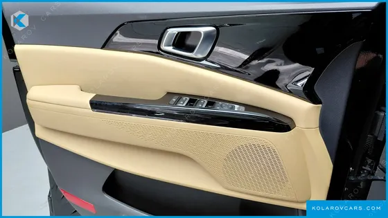 KIA CARNIVAL DIESEL 9-SEATER NOBLESSE