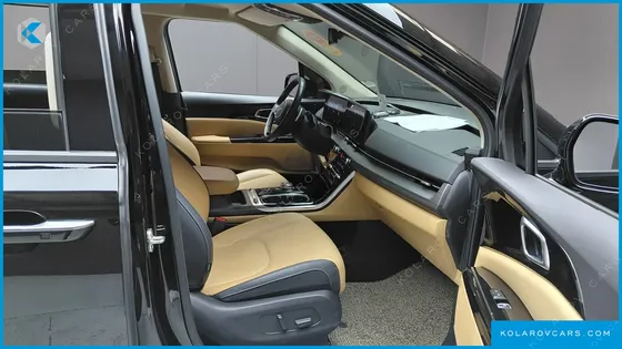 KIA CARNIVAL DIESEL 9-SEATER NOBLESSE