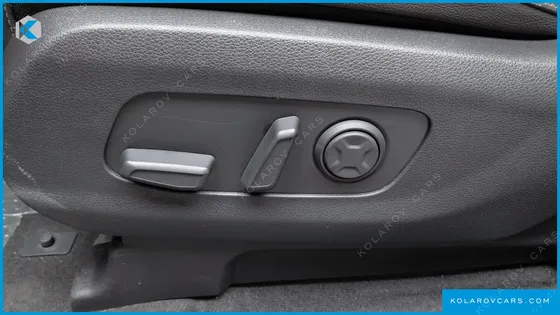 KIA CARNIVAL DIESEL 9-SEATER NOBLESSE