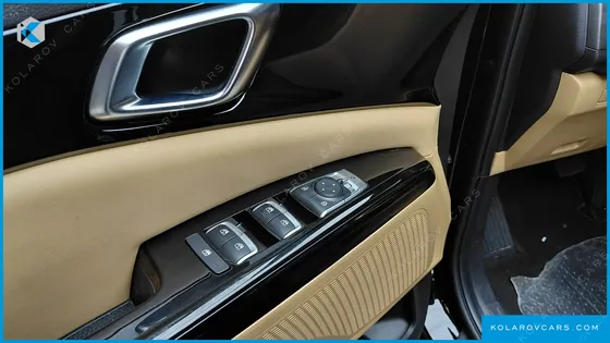 KIA CARNIVAL DIESEL 9-SEATER NOBLESSE