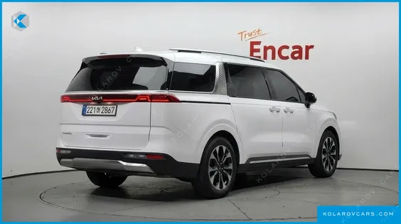 KIA CARNIVAL DIESEL 9-SEATER SIGNATURE