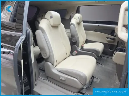 KIA CARNIVAL DIESEL 9-SEATER NOBLESSE
