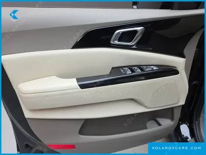KIA CARNIVAL DIESEL 9-SEATER NOBLESSE