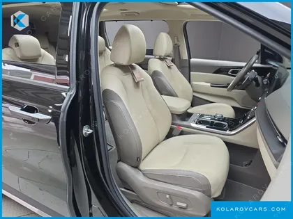 KIA CARNIVAL DIESEL 9-SEATER NOBLESSE