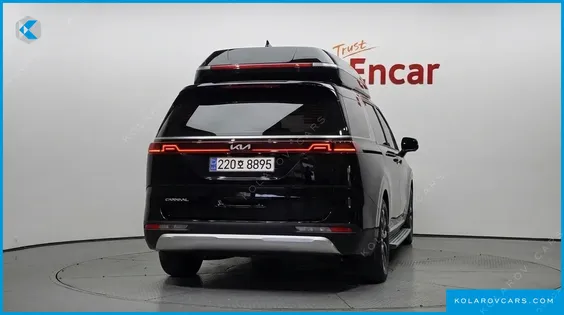 KIA CARNIVAL GASOLINE 9-SEATER HI-LIMOUSINE