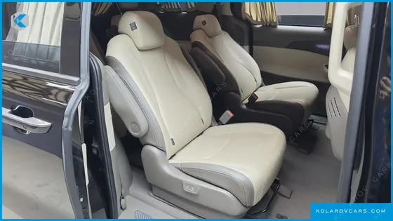 KIA CARNIVAL GASOLINE 9-SEATER HI-LIMOUSINE
