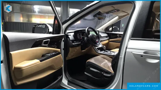 KIA CARNIVAL DIESEL 9-SEATER PRESTIGE
