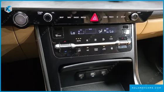 KIA CARNIVAL DIESEL 9-SEATER PRESTIGE