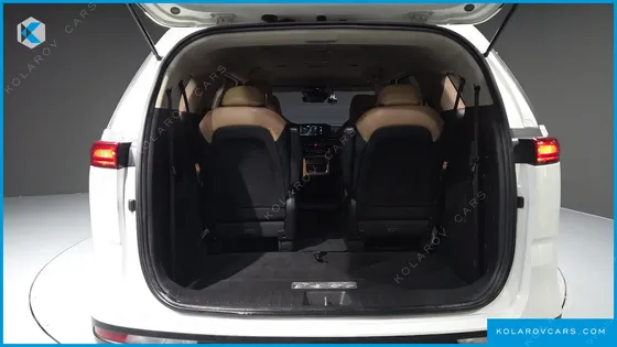 KIA CARNIVAL DIESEL 9-SEATER PRESTIGE