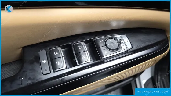 KIA CARNIVAL DIESEL 9-SEATER PRESTIGE