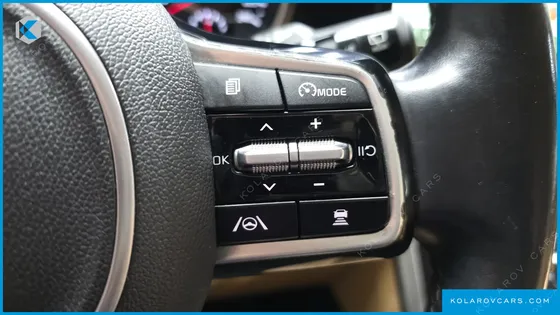 KIA CARNIVAL DIESEL 9-SEATER PRESTIGE