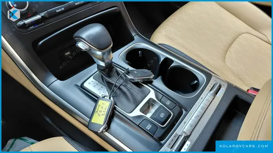 KIA CARNIVAL DIESEL 9-SEATER PRESTIGE