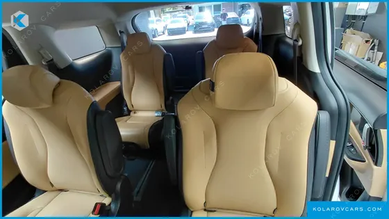 KIA CARNIVAL DIESEL 9-SEATER PRESTIGE
