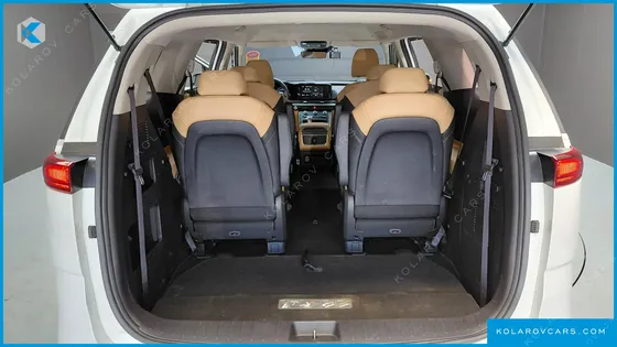 KIA CARNIVAL DIESEL 9-SEATER PRESTIGE