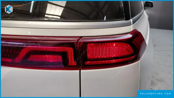 KIA CARNIVAL DIESEL 9-SEATER PRESTIGE