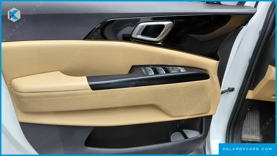 KIA CARNIVAL DIESEL 9-SEATER PRESTIGE
