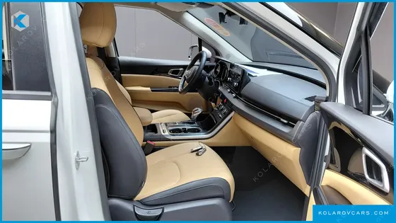 KIA CARNIVAL DIESEL 9-SEATER PRESTIGE
