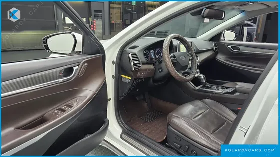 HYUNDAI GRANDEUR 2.4 PREMIUM