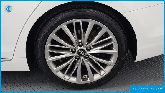 HYUNDAI GRANDEUR 2.4 PREMIUM