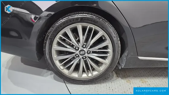 HYUNDAI GRANDEUR 2.4 PREMIUM