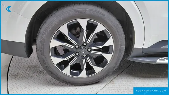 KIA CARNIVAL DIESEL 9-SEATER NOBLESSE