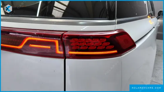 KIA CARNIVAL DIESEL 9-SEATER NOBLESSE