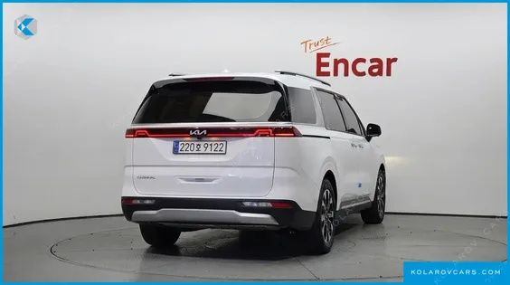 KIA CARNIVAL GASOLINE 9-SEATER PRESTIGE