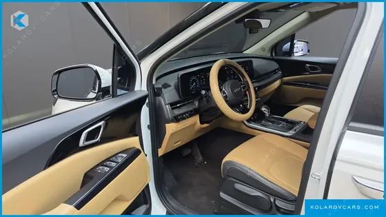 KIA CARNIVAL GASOLINE 9-SEATER PRESTIGE