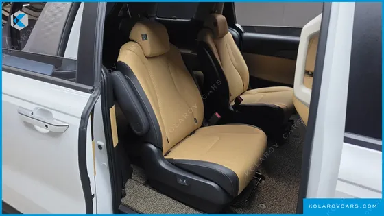 KIA CARNIVAL GASOLINE 9-SEATER PRESTIGE