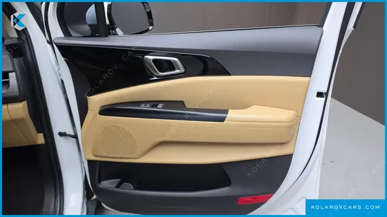 KIA CARNIVAL GASOLINE 9-SEATER PRESTIGE