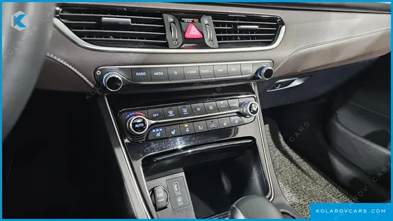 HYUNDAI GRANDEUR 2.4 PREMIUM