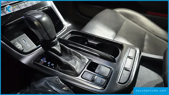HYUNDAI GRANDEUR 2.2 DIESEL PREMIUM