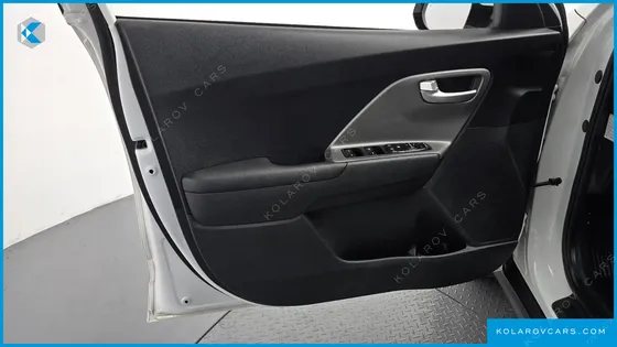 KIA NIRO EARTH