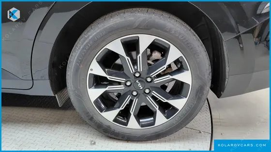 KIA CARNIVAL DIESEL 9-SEATER NOBLESSE