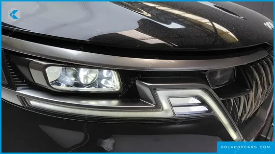 KIA CARNIVAL DIESEL 9-SEATER NOBLESSE
