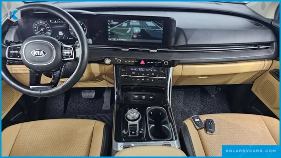 KIA CARNIVAL DIESEL 9-SEATER SIGNATURE