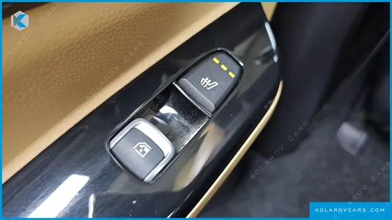 KIA CARNIVAL DIESEL 9-SEATER SIGNATURE